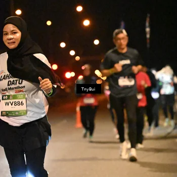 Runner Photo 7757653