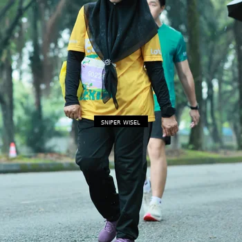 Runner Photo 7757659