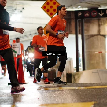 Runner Photo 7757672