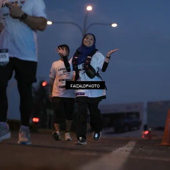 Runner Photo 7757677