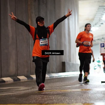 Runner Photo 7757691