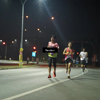 Runner Photo 7757731