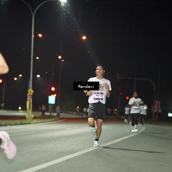 Runner Photo 7757772