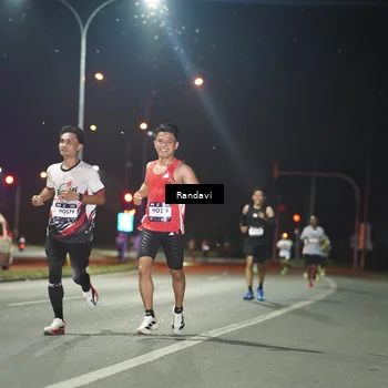 Runner Photo 7757874