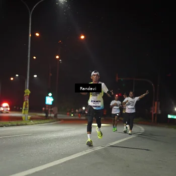 Runner Photo 7757913