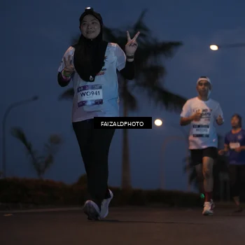 Runner Photo 7757915