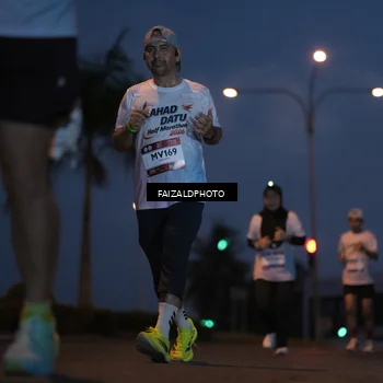 Runner Photo 7757916
