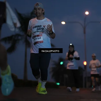 Runner Photo 7757919