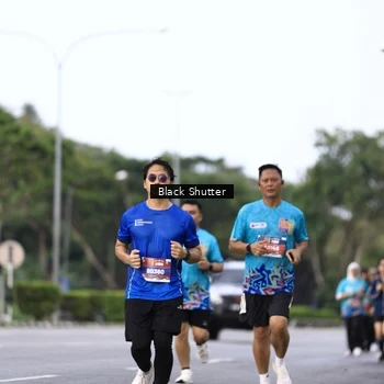 Runner Photo 7757927