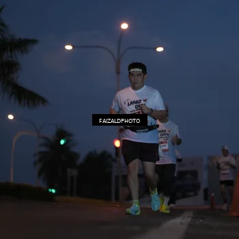 Runner Photo 7757936