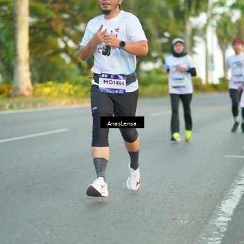 Runner Photo 7757950