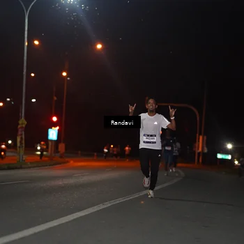 Runner Photo 7757960