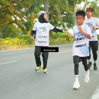 Runner Photo 7757963