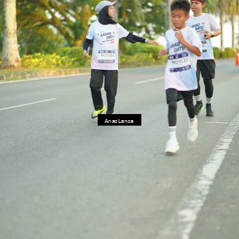 Runner Photo 7757968