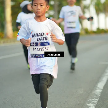 Runner Photo 7757972