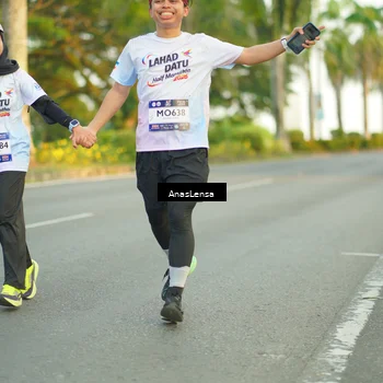 Runner Photo 7757981