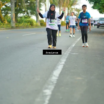 Runner Photo 7758014