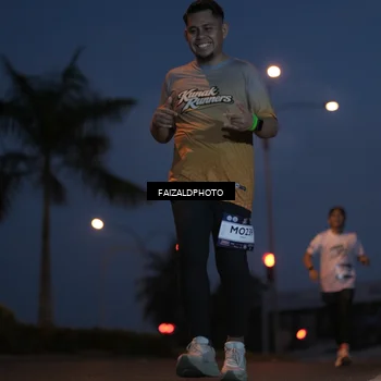 Runner Photo 7758029