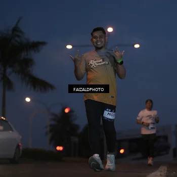 Runner Photo 7758035