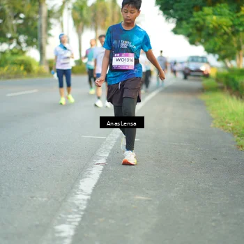 Runner Photo 7758037