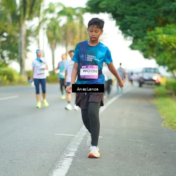 Runner Photo 7758039