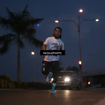 Runner Photo 7758064