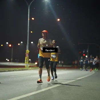 Runner Photo 7758070