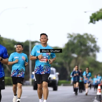 Runner Photo 7758078