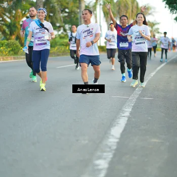 Runner Photo 7758088