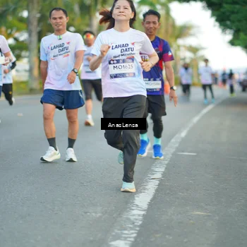 Runner Photo 7758093