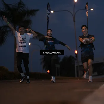 Runner Photo 7758098