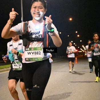 Runner Photo 7758109