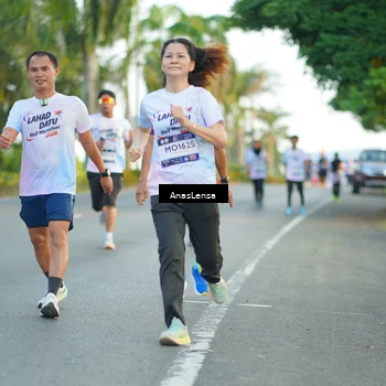 Runner Photo 7758110