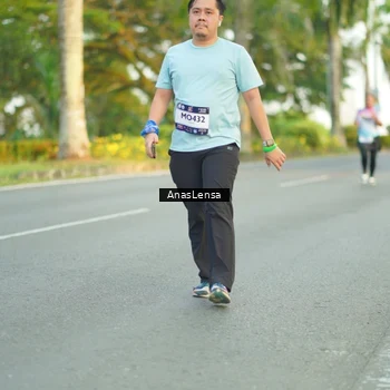 Runner Photo 7758141