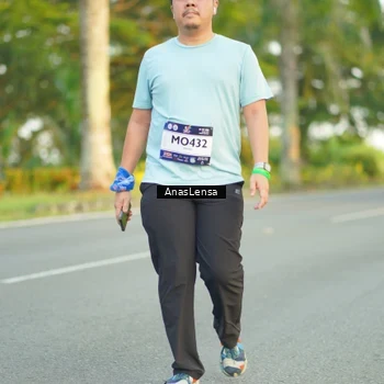 Runner Photo 7758151