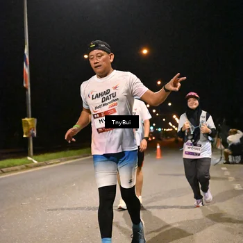 Runner Photo 7758156