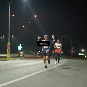 Runner Photo 7758166
