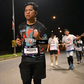 Runner Photo 7758168