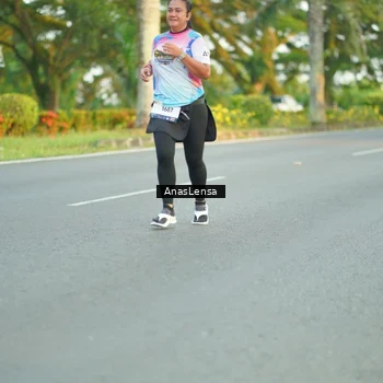 Runner Photo 7758176