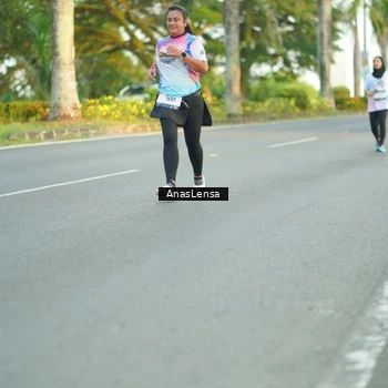 Runner Photo 7758179