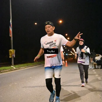 Runner Photo 7758194