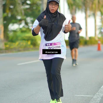 Runner Photo 7758200