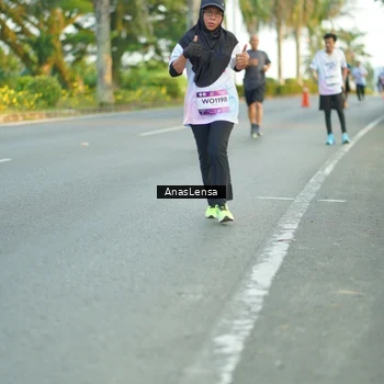 Runner Photo 7758204