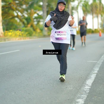 Runner Photo 7758213