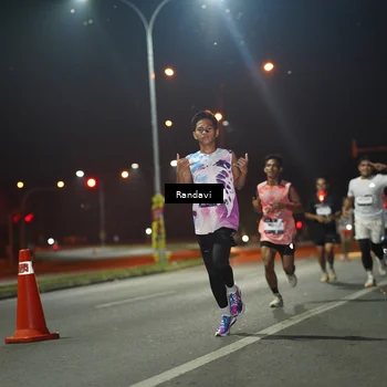 Runner Photo 7758220