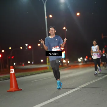 Runner Photo 7758221
