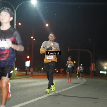 Runner Photo 7758226