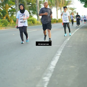 Runner Photo 7758227