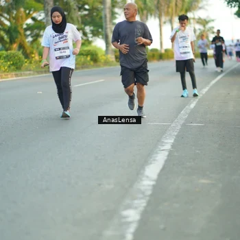 Runner Photo 7758235