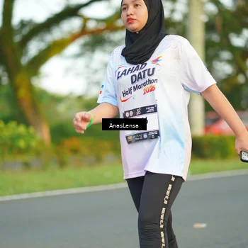 Runner Photo 7758298
